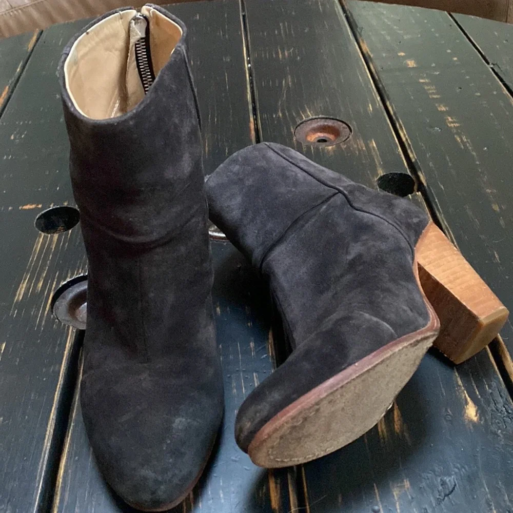 Rag & Bone Heeled Newburyport Suede Ankle Boots - Picture 13 of 13